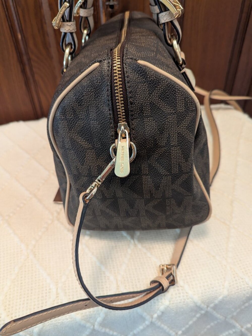 Michael Kors Monogram Satchel Bag – Brow w/ Nude Handles - Picture 5 of 16